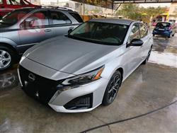 نيسان ألتيما